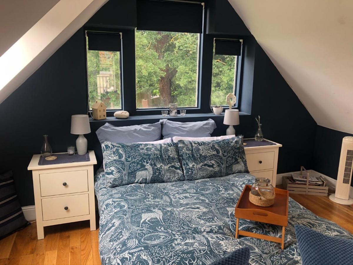 Tollgate Lodge - Private Studio Apartment Bury St. Edmunds Extérieur photo
